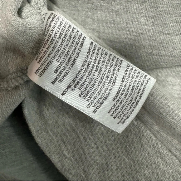 ALTA GRACIA Gray Long Sleeve Athletic Shirt Maroon Dawgs Back Cutout Size XL - Picture 5 of 5